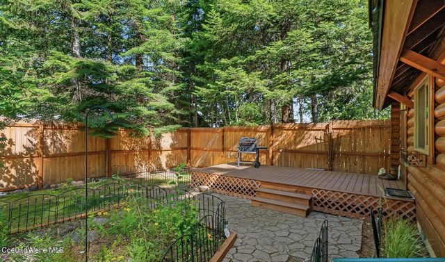 70 Hawkins Road, Sagle, ID 83860