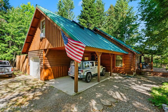 70 Hawkins Road, Sagle, ID 83860