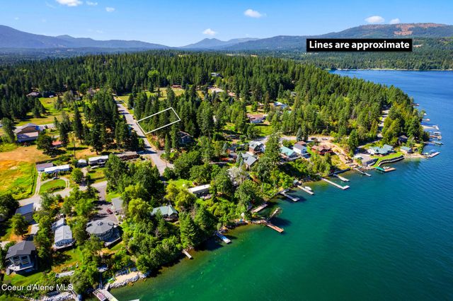 70 Hawkins Road, Sagle, ID 83860