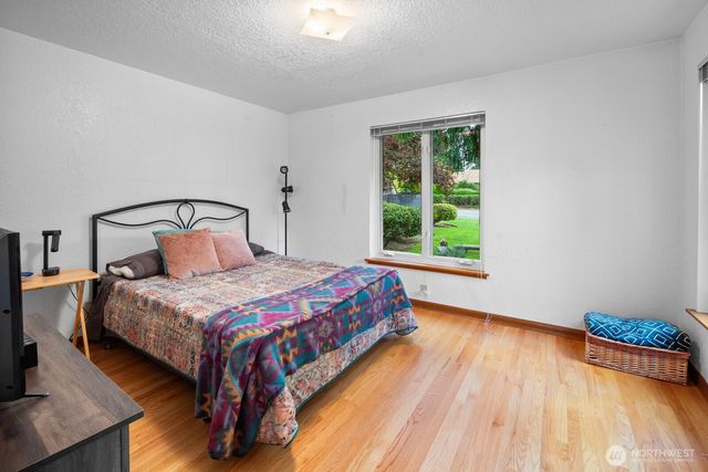 10445 Marine View Drive SW, Seattle, WA 98146