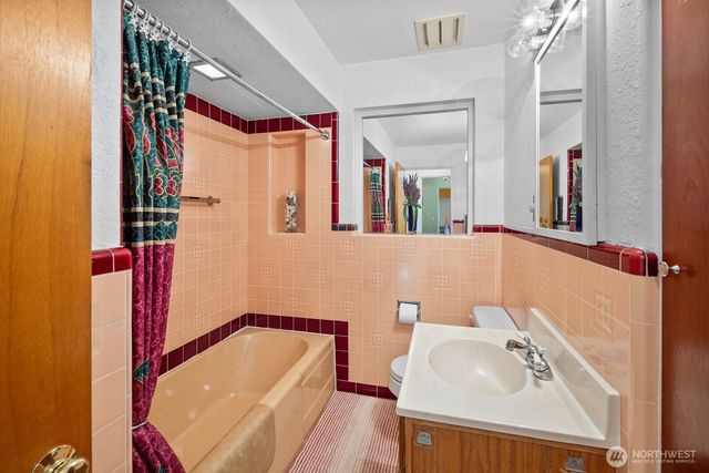 10445 Marine View Drive SW, Seattle, WA 98146