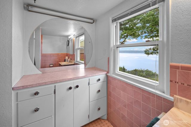 10445 Marine View Drive SW, Seattle, WA 98146