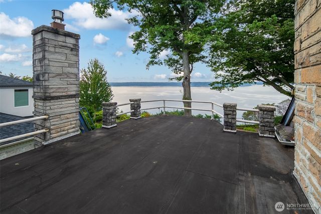 10445 Marine View Drive SW, Seattle, WA 98146