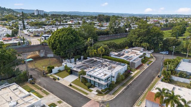 A9 SERRANIA, Guaynabo, PR 00966