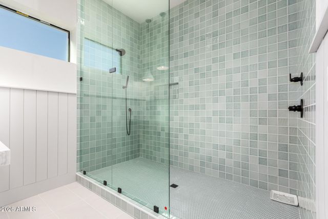 7053 E DREYFUS Avenue, Scottsdale, AZ 85254