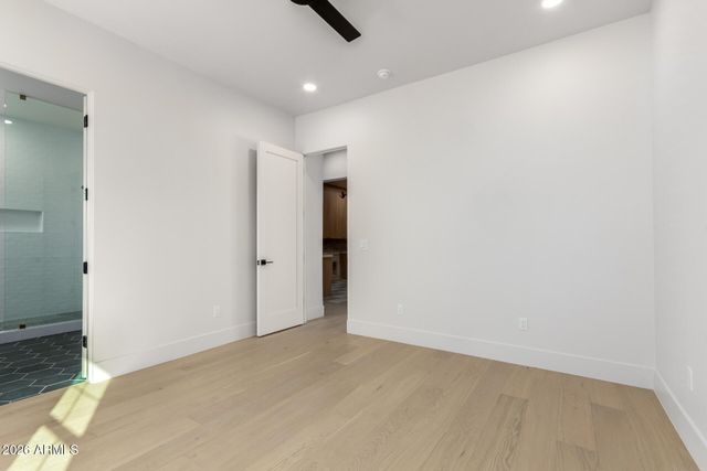 7053 E DREYFUS Avenue, Scottsdale, AZ 85254