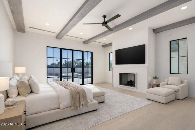 7053 E DREYFUS Avenue, Scottsdale, AZ 85254