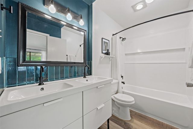 5506 S Pleasant Valley RD, Austin, TX 78744