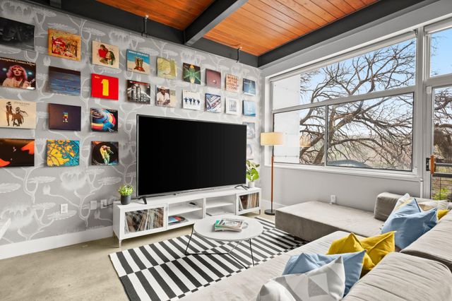 2205 N Lamar BLVD 114, Austin, TX 78705