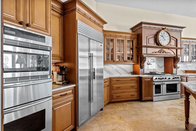 1394 HARBOR DRIVE, Sarasota, FL 34239