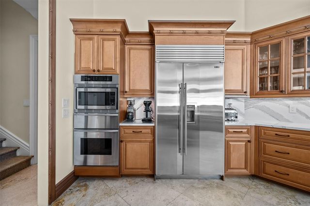 1394 HARBOR DRIVE, Sarasota, FL 34239