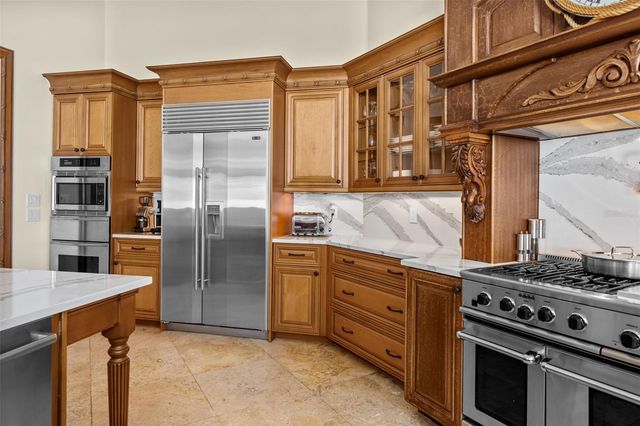 1394 HARBOR DRIVE, Sarasota, FL 34239