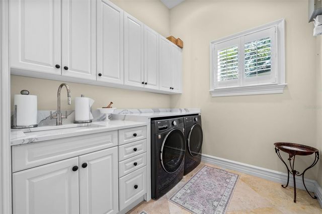 1394 HARBOR DRIVE, Sarasota, FL 34239