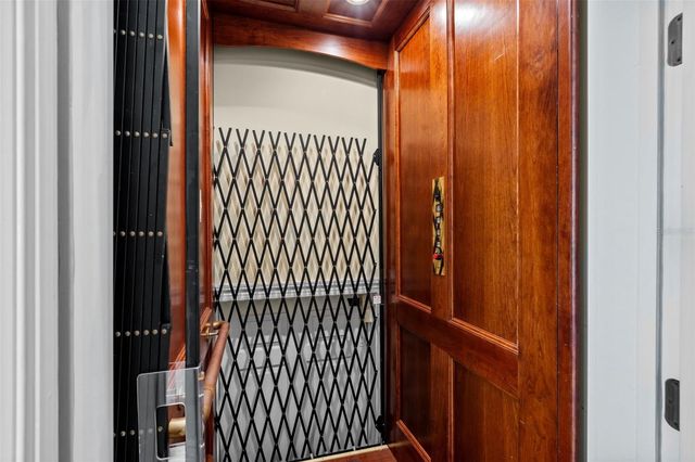 1394 HARBOR DRIVE, Sarasota, FL 34239