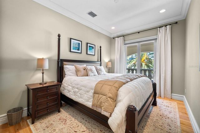 1394 HARBOR DRIVE, Sarasota, FL 34239