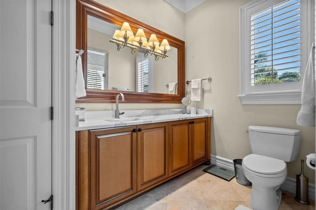 1394 HARBOR DRIVE, Sarasota, FL 34239