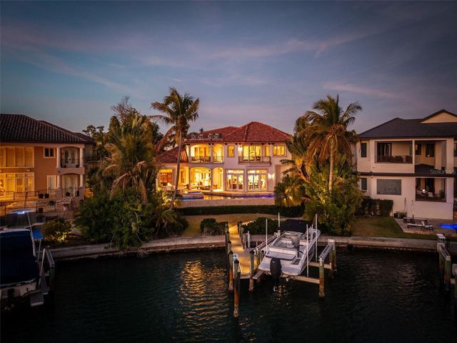 1394 HARBOR DRIVE, Sarasota, FL 34239