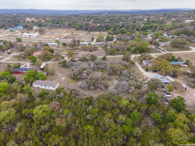 223 BLUFF VIEW DR, Spring Branch, TX 78070