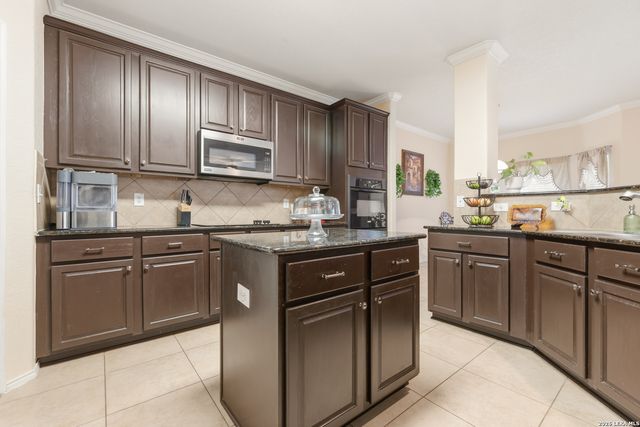 409 Circle Star, Schertz, TX 78154