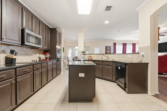 409 Circle Star, Schertz, TX 78154