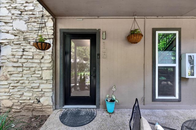 5820 Berkman DR 120, Austin, TX 78723