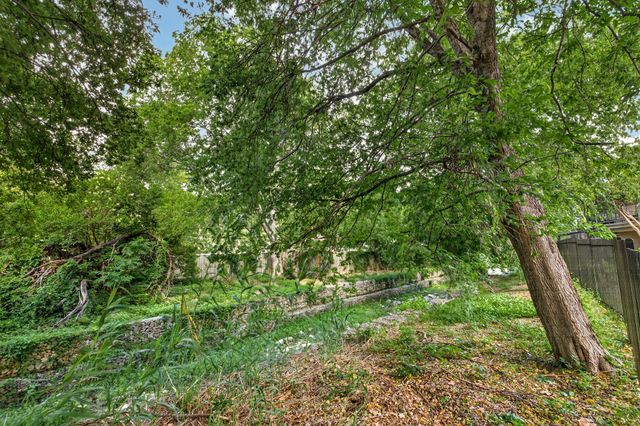 5820 Berkman DR 120, Austin, TX 78723