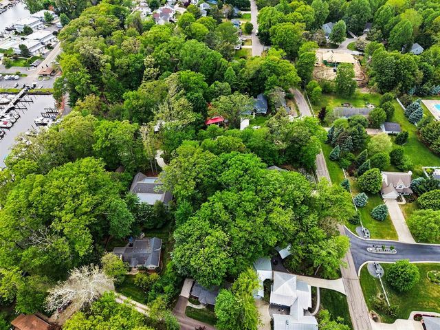 434 Beech Street, South Haven, MI 49090