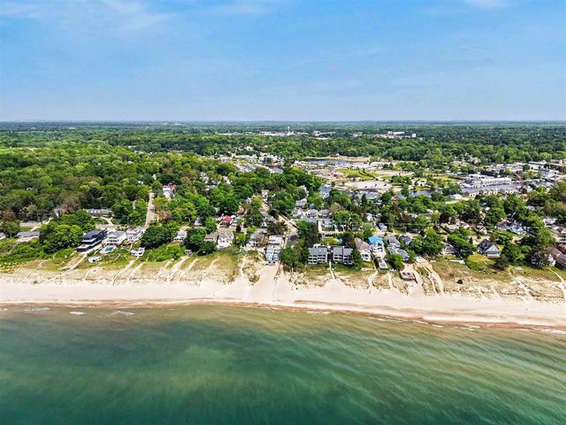 434 Beech Street, South Haven, MI 49090