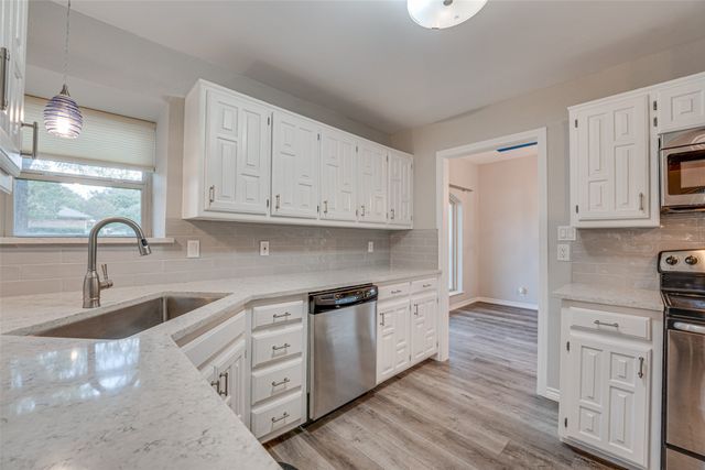 8720 Woodstream Drive, Frisco, TX 75034