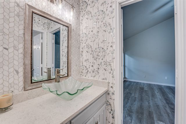 8720 Woodstream Drive, Frisco, TX 75034