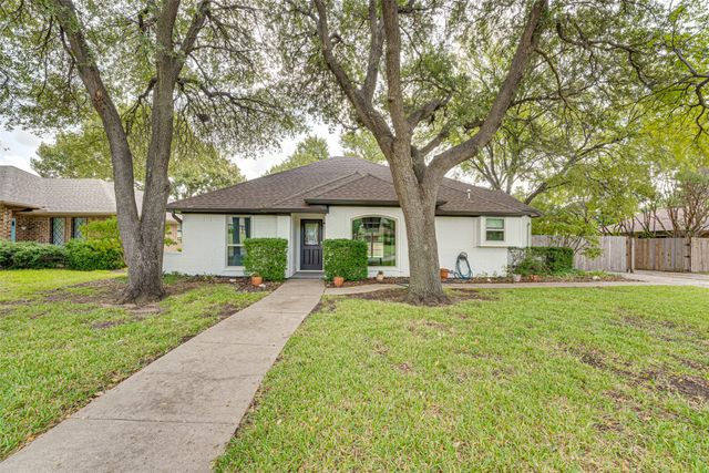 8720 Woodstream Drive, Frisco, TX 75034