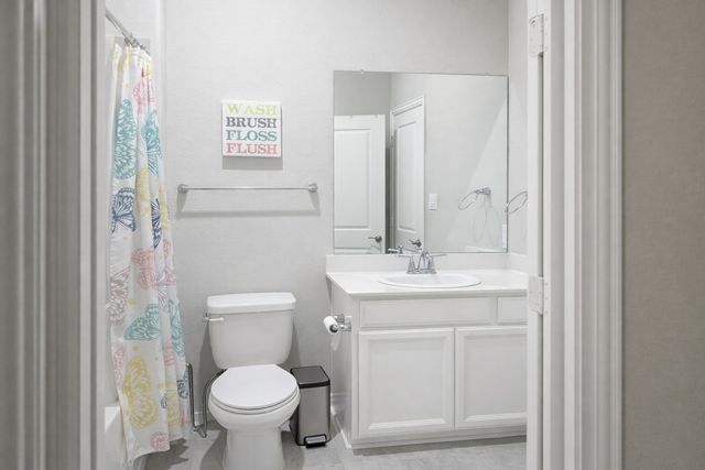 2136 W Chapman Lane, Little Elm, TX 75068