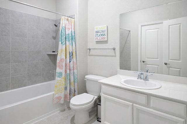 2136 W Chapman Lane, Little Elm, TX 75068