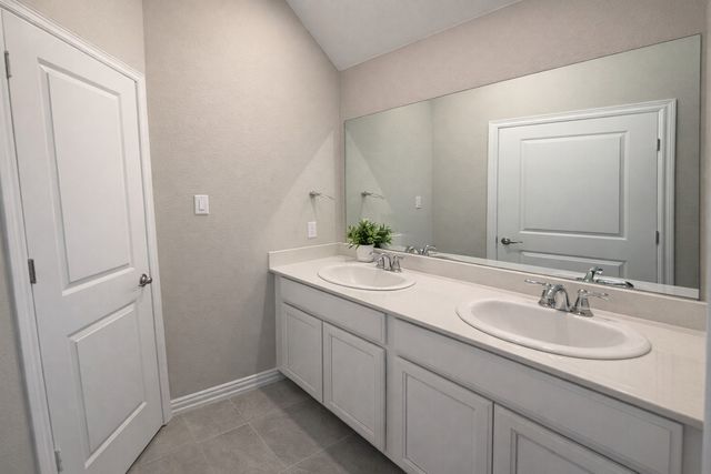 2136 W Chapman Lane, Little Elm, TX 75068