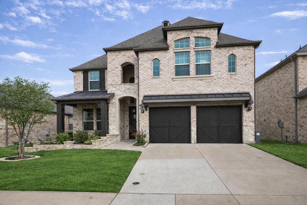 2136 W Chapman Lane, Little Elm, TX 75068