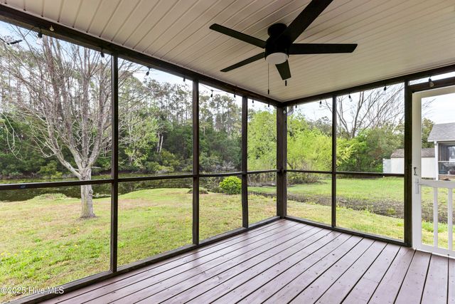 4930 N Hampton Drive SE, Southport, NC 28461