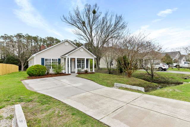 4930 N Hampton Drive SE, Southport, NC 28461
