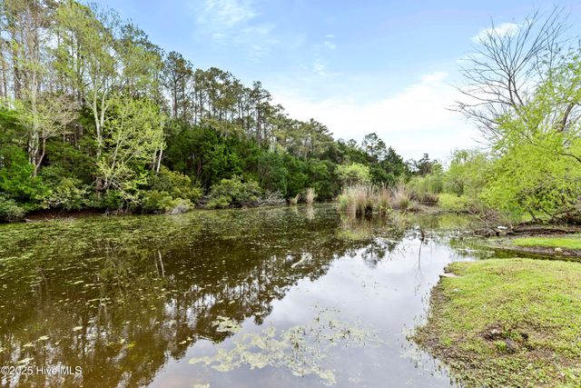 4930 N Hampton Drive SE, Southport, NC 28461