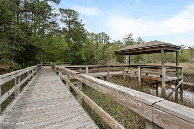 4930 N Hampton Drive SE, Southport, NC 28461