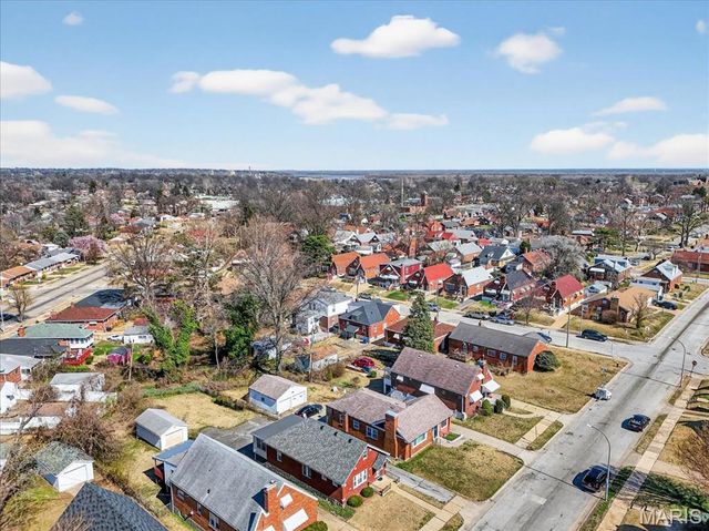 1719 Veronica Avenue, St Louis, MO 63147