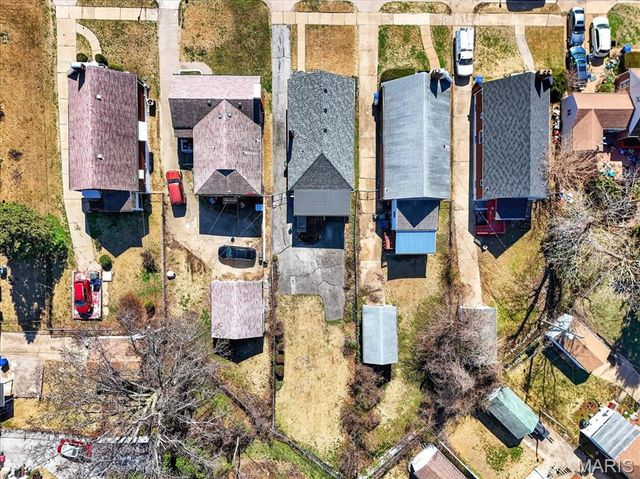 1719 Veronica Avenue, St Louis, MO 63147