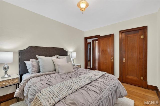 1719 Veronica Avenue, St Louis, MO 63147