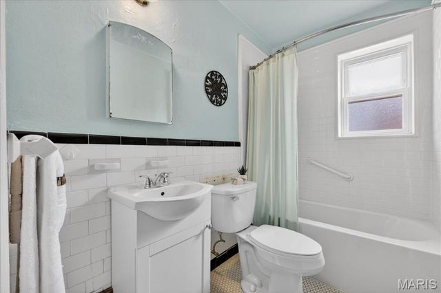 1719 Veronica Avenue, St Louis, MO 63147