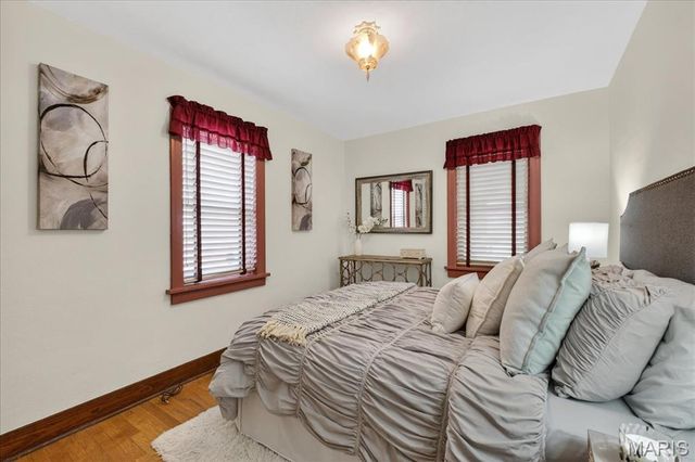 1719 Veronica Avenue, St Louis, MO 63147