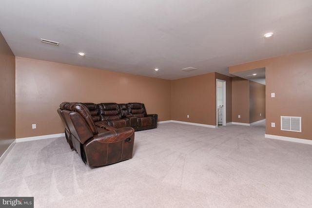 527 SWANSEA DR, Middletown, DE 19709