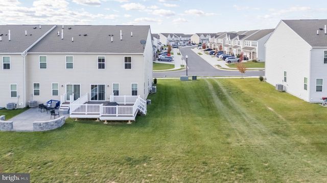 527 SWANSEA DR, Middletown, DE 19709