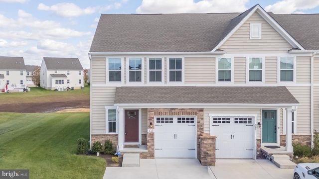 527 SWANSEA DR, Middletown, DE 19709