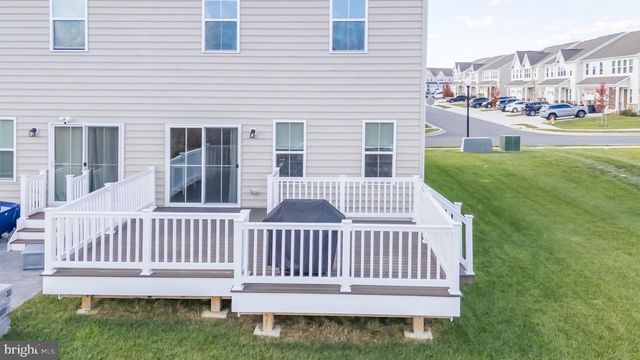 527 SWANSEA DR, Middletown, DE 19709