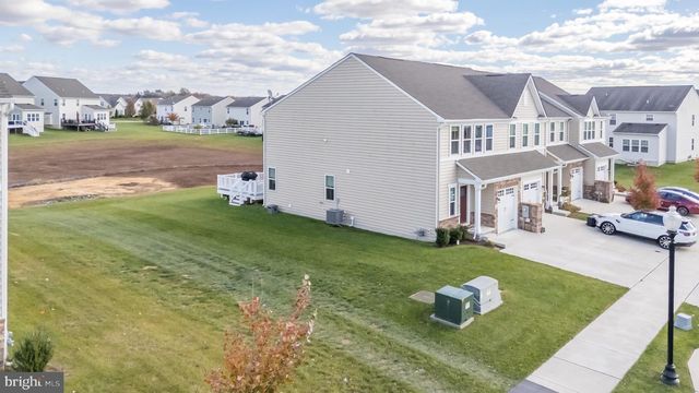 527 SWANSEA DR, Middletown, DE 19709