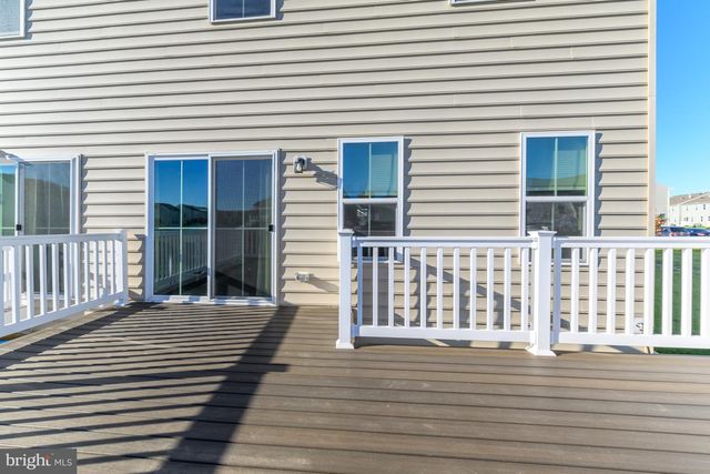 527 SWANSEA DR, Middletown, DE 19709